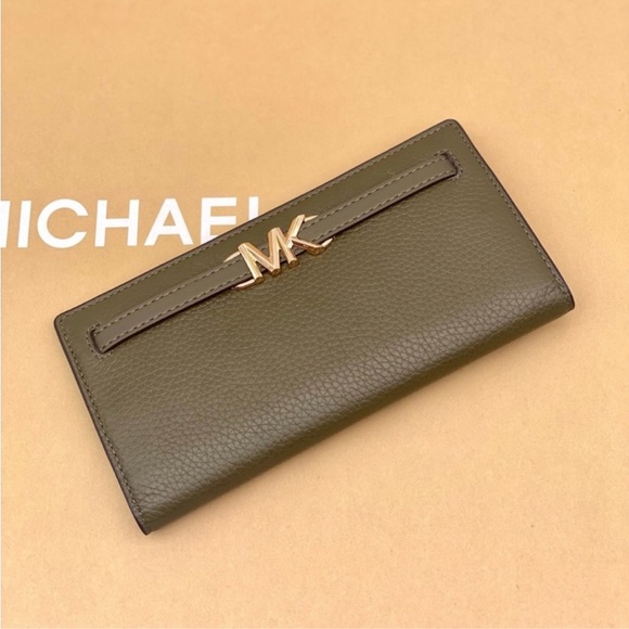 Michael Kors Reed Olive Green Leather Wallet - Picture 1 of 8